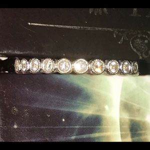 Size 8 18k Gold and 10 Diamond anniversary band